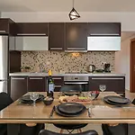 Sky View House Daire Agkidia