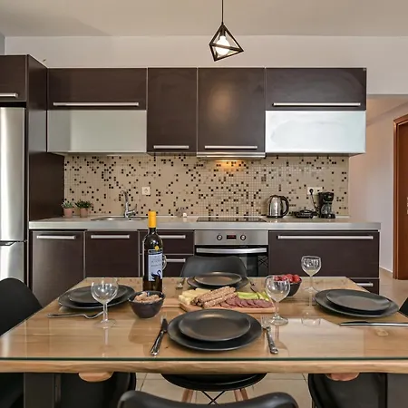 Sky View House דירה Agkidia