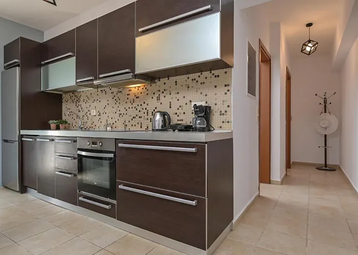 Sky View House Апартаменты *