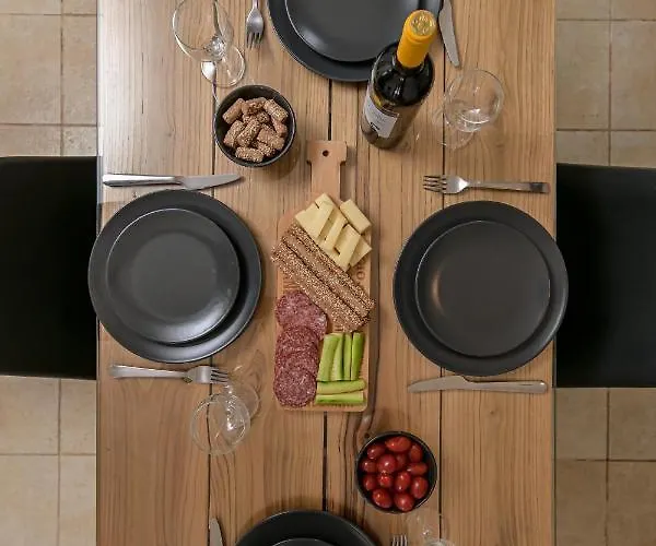 Sky View House Апартаменты