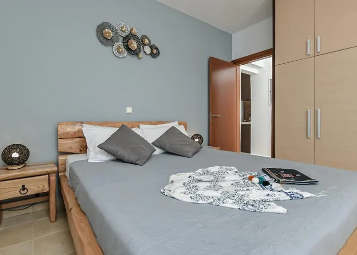 Апартаменты Sky View House *